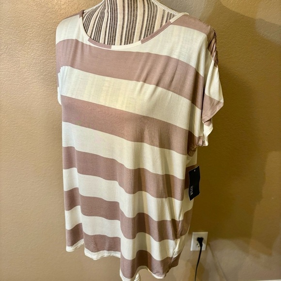 NWT a.n.a. Top Large White Khaki Stripes Ruched Shoulders Open Peekaboo Back New - Picture 9 of 13